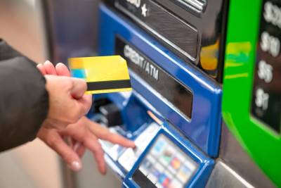 Возврат денег на заблокированную карту
